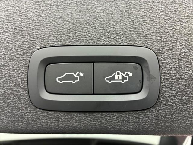 ＸＣ４０ ウルトラ　Ｂ４　ＡＷＤ　Ｇｏｏｇｌｅインフォテイメントシステム　ｈａｒｍａｎ／ｋａｒｄｏｎプレミアムサウンドシステム　アダプティブクルーズコントロール　ワイヤレススマートフォンチャージ　ＥＴＣ車載器（45枚目）