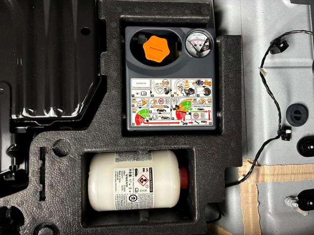 ＸＣ４０ ウルトラ　Ｂ４　ＡＷＤ　Ｇｏｏｇｌｅインフォテイメントシステム　ｈａｒｍａｎ／ｋａｒｄｏｎプレミアムサウンドシステム　アダプティブクルーズコントロール　ワイヤレススマートフォンチャージ　ＥＴＣ車載器（46枚目）