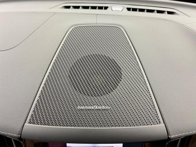 ＸＣ６０ ウルトラ　Ｂ５　ＡＷＤ　Ｇｏｏｇｌｅインフォテイメントシステム　ｈａｒｍａｎ／ｋａｒｄｏｎプレミアムサウンドシステム　アダプティブクルーズコントロール　電動チルトアップ機構付きガラス・サンルーフ（4枚目）