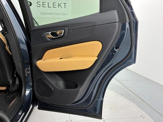 ＸＣ６０ ウルトラ　Ｂ５　ＡＷＤ　Ｇｏｏｇｌｅインフォテイメントシステム　ｈａｒｍａｎ／ｋａｒｄｏｎプレミアムサウンドシステム　アダプティブクルーズコントロール　電動チルトアップ機構付きガラス・サンルーフ（22枚目）