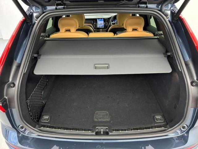 ＸＣ６０ ウルトラ　Ｂ５　ＡＷＤ　Ｇｏｏｇｌｅインフォテイメントシステム　ｈａｒｍａｎ／ｋａｒｄｏｎプレミアムサウンドシステム　アダプティブクルーズコントロール　電動チルトアップ機構付きガラス・サンルーフ（44枚目）