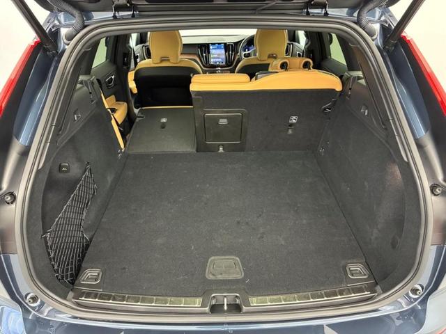 ＸＣ６０ ウルトラ　Ｂ５　ＡＷＤ　Ｇｏｏｇｌｅインフォテイメントシステム　ｈａｒｍａｎ／ｋａｒｄｏｎプレミアムサウンドシステム　アダプティブクルーズコントロール　電動チルトアップ機構付きガラス・サンルーフ（46枚目）