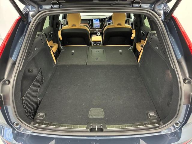 ＸＣ６０ ウルトラ　Ｂ５　ＡＷＤ　Ｇｏｏｇｌｅインフォテイメントシステム　ｈａｒｍａｎ／ｋａｒｄｏｎプレミアムサウンドシステム　アダプティブクルーズコントロール　電動チルトアップ機構付きガラス・サンルーフ（47枚目）