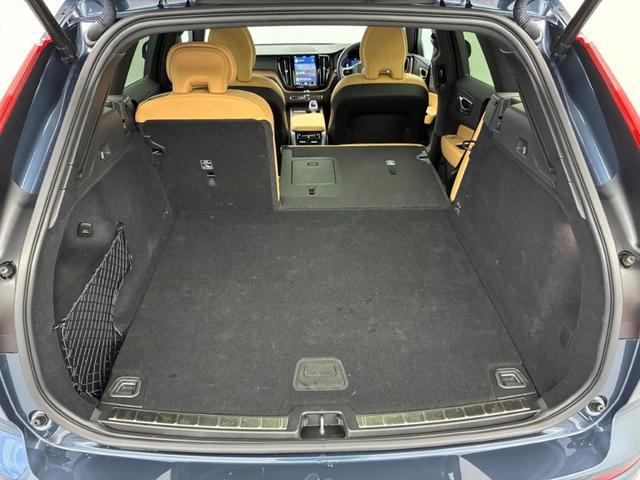 ＸＣ６０ ウルトラ　Ｂ５　ＡＷＤ　Ｇｏｏｇｌｅインフォテイメントシステム　ｈａｒｍａｎ／ｋａｒｄｏｎプレミアムサウンドシステム　アダプティブクルーズコントロール　電動チルトアップ機構付きガラス・サンルーフ（48枚目）