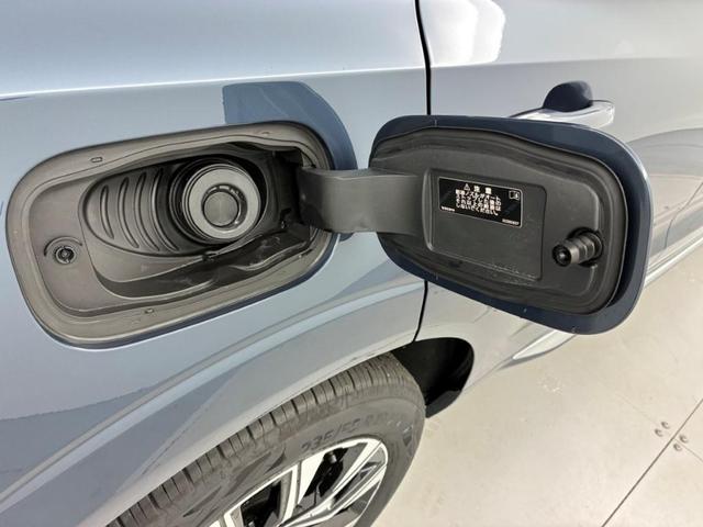 ＸＣ６０ ウルトラ　Ｂ５　ＡＷＤ　Ｇｏｏｇｌｅインフォテイメントシステム　ｈａｒｍａｎ／ｋａｒｄｏｎプレミアムサウンドシステム　アダプティブクルーズコントロール　電動チルトアップ機構付きガラス・サンルーフ（50枚目）