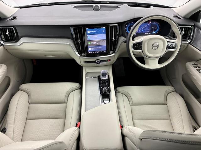 Ｖ６０ クロスカントリー　ウルトラ　Ｂ５　ＡＷＤ　Ｇｏｏｇｌｅインフォテイメントシステム　Ｂｏｗｅｒｓ＆Ｗｉｌｋｉｎｓプレミアムサウンドシステム　アダプティブクルーズコントロール　ワイヤレススマートフォンチャージ　ヘッドアップディスプレイ（3枚目）