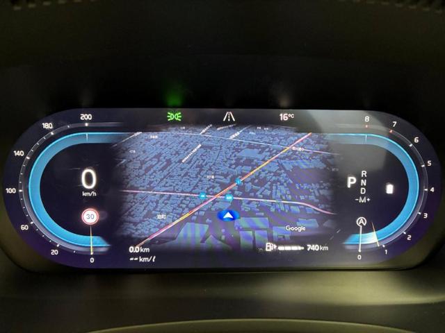 Ｖ６０ クロスカントリー　ウルトラ　Ｂ５　ＡＷＤ　Ｇｏｏｇｌｅインフォテイメントシステム　Ｂｏｗｅｒｓ＆Ｗｉｌｋｉｎｓプレミアムサウンドシステム　アダプティブクルーズコントロール　ワイヤレススマートフォンチャージ　ヘッドアップディスプレイ（25枚目）