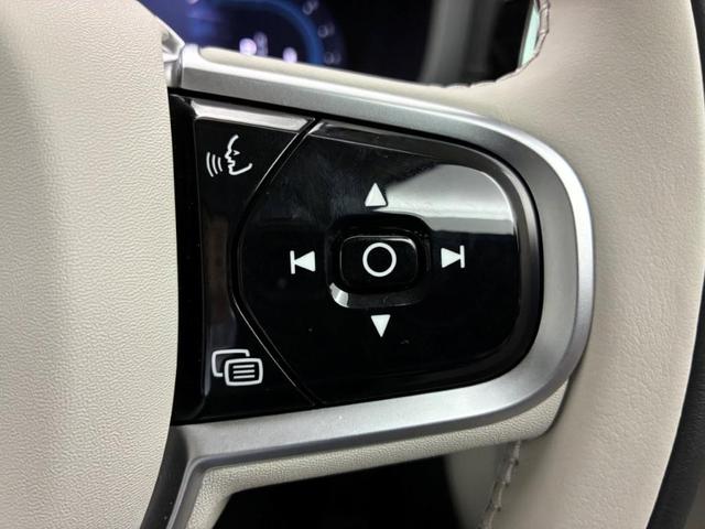 Ｖ６０ クロスカントリー　ウルトラ　Ｂ５　ＡＷＤ　Ｇｏｏｇｌｅインフォテイメントシステム　Ｂｏｗｅｒｓ＆Ｗｉｌｋｉｎｓプレミアムサウンドシステム　アダプティブクルーズコントロール　ワイヤレススマートフォンチャージ　ヘッドアップディスプレイ（34枚目）