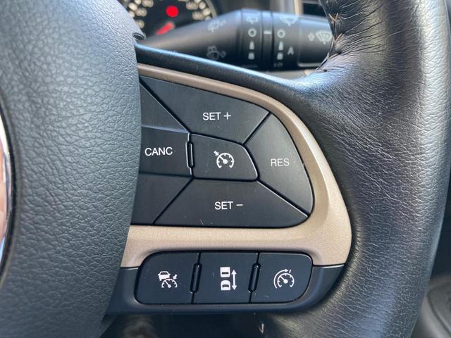 リミテッド 認定中古車保証付き 整備付き レザーシート バックカメラ ETC シートヒーター キセノンヘッドライト 純正アルミホイール ACC装備 純正オーディオ(16枚目)