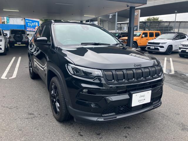 ボディカラーはブリリアントブラックです。