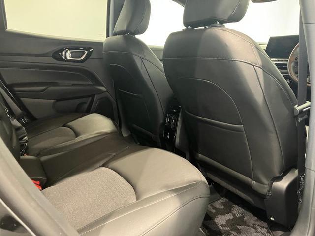 運転席背面です。