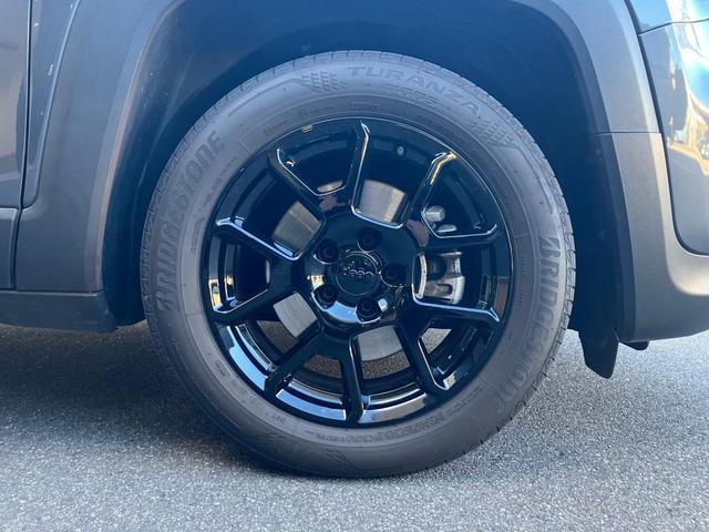 ジープ・レネゲード リミテッド　認定中古車保証　整備付　レザーシート　シートヒーター　純正ナビ　バックカメラ　アダプティブクルーズコントロール　ＥＴＣ（13枚目）