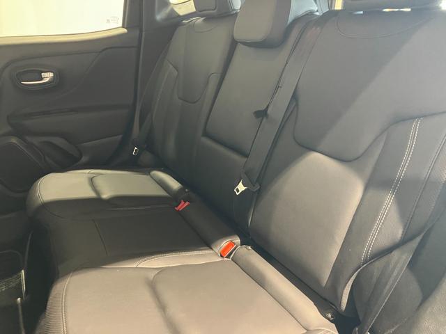 ジープ・レネゲード リミテッド　認定中古車保証　整備付　レザーシート　シートヒーター　純正ナビ　バックカメラ　アダプティブクルーズコントロール　ＥＴＣ（28枚目）