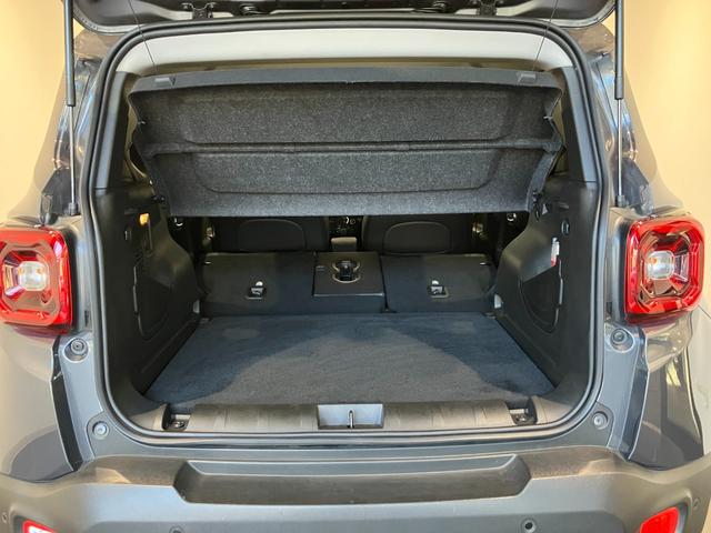 ジープ・レネゲード リミテッド　認定中古車保証　整備付　レザーシート　シートヒーター　純正ナビ　バックカメラ　アダプティブクルーズコントロール　ＥＴＣ（31枚目）