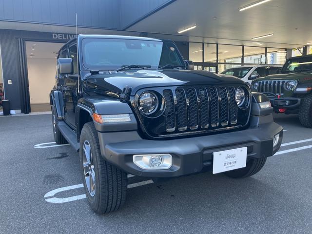 ジープ・ラングラーアンリミテッド サハラ 新車保証継承 整備付 レザーシート シートヒーター 純正ナビ バックカメラ アダプティブクルーズコントロール ETC(7枚目)