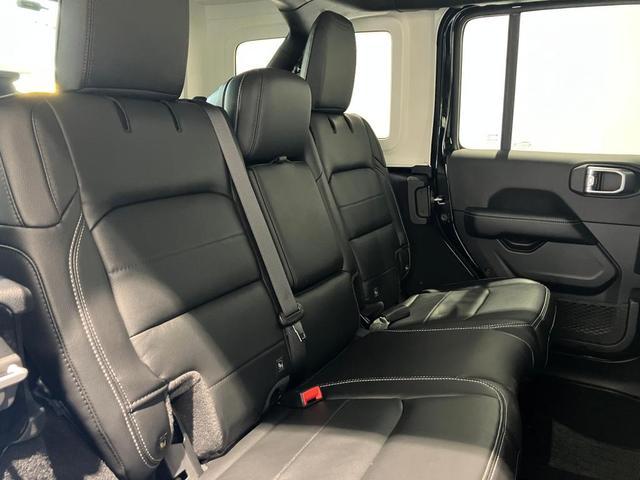 ジープ・ラングラーアンリミテッド サハラ 新車保証継承 整備付 レザーシート シートヒーター 純正ナビ バックカメラ アダプティブクルーズコントロール ETC(23枚目)