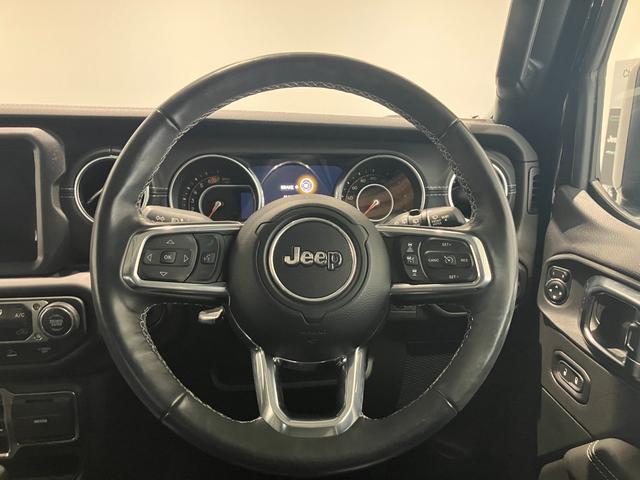 ジープ・ラングラーアンリミテッド サハラ 新車保証継承 整備付 レザーシート シートヒーター 純正ナビ バックカメラ アダプティブクルーズコントロール ETC(34枚目)