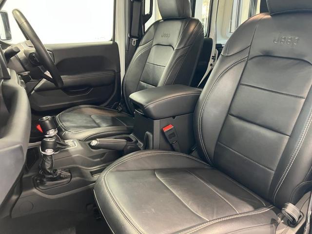 ジープ・ラングラーアンリミテッド サハラ 新車保証継承 整備付 純正ナビ バックカメラ レザーシート シートヒーター アダプティブクルーズコントロール ETC(26枚目)