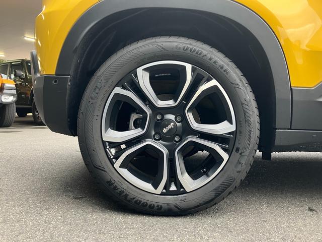 ジープ・アベンジャー ローンチエディション 新車保証継承 ACC 純正18インチAW LEDヘッドライト バックカメラ AppleCarPlay AndroidoAuto(15枚目)