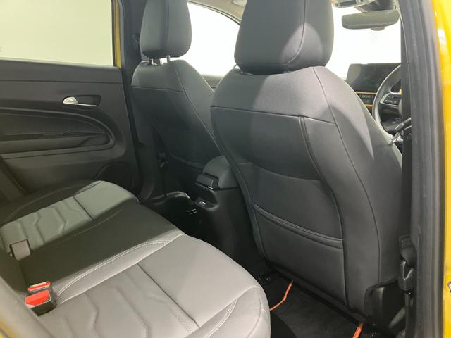 ジープ・アベンジャー ローンチエディション 新車保証継承 ACC 純正18インチAW LEDヘッドライト バックカメラ AppleCarPlay AndroidoAuto(22枚目)