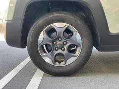 タイヤの溝も十分ございます。 7