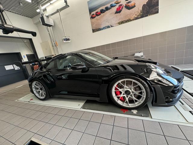 ９１１ ＧＴ３ＲＳ　パッケージクラブスポーツ、フロント　アクスル　リフト　システム、スポーツクロノパッケージ、ＧＴ３ＲＳ鍛造アルミホイール（5枚目）