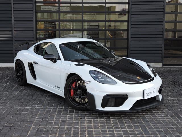 ７１８ケイマン ７１８ケイマンＧＴ４　ＲＳ　クラブ・スポーツ・パッケージ　ヴァイザッハパッケージ　フロントアクスルリフト　クロノパッケージ　ホイール（サテンブラック塗装）　フロアマット　ＰＤＬＳ付きＬＥＤメインヘッドライト（5枚目）
