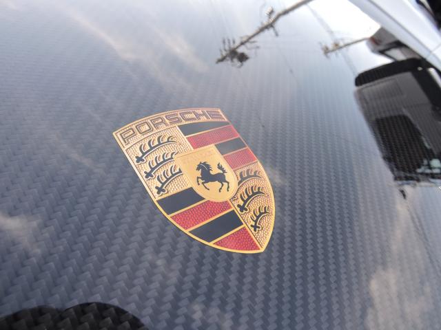 ７１８ケイマン ７１８ケイマンＧＴ４　ＲＳ　クラブ・スポーツ・パッケージ　ヴァイザッハパッケージ　フロントアクスルリフト　クロノパッケージ　ホイール（サテンブラック塗装）　フロアマット　ＰＤＬＳ付きＬＥＤメインヘッドライト（29枚目）