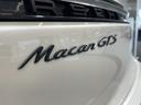 マカンＧＴＳ　Ｒａｃｅ－Ｔｅｘルーフライニング　カーボンドアシルガード　ＬＥＤヘッドライト（ティンテッド）　ＧＴＳスポーツパッケージ　１８ｗａｙアダプティブスポーツシート　２１インチホイール　ステアリングヒーター（9枚目）