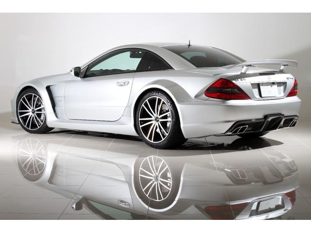 ＳＬ６５　ブラックシリーズ　世界限定３５０台　ＵＳバージョン（１７５台）　２０１１年／２９４８ｋｍ時に日本に輸入　国内３オーナー　ディーラー（ヤナセ）整備車両　ドアパネル以外すべてドライカーボン製ボディ　　コレクターズ・アイテム(41枚目)