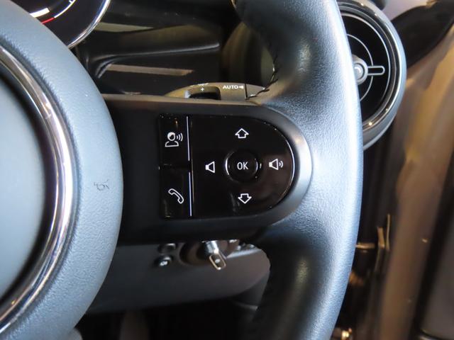 ＭＩＮＩ クーパーＤ　クラシック・トリム　認定中古車／純正ナビ／純正バックカメラ／Ｂｌｕｅｔｏｏｔｈ／ユニオンジャックテールライト／アンビエントライト／ブラックルーフ／２トーンカラー（31枚目）