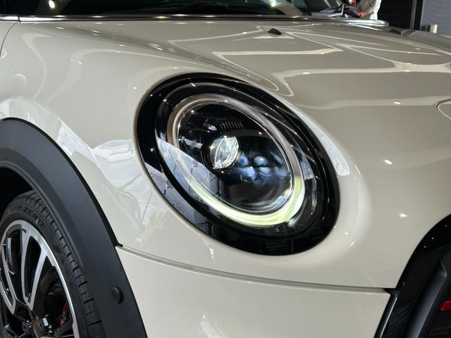 MINI ジョンクーパーワークス ジョンクーパーワークストリム アップルカープレイ搭載・Bluetooth接続・純正バックカメラ・ユニオンジャックテールランプ・レッドルーフ・認定中古車・コンフォートアクセス・AUTOライト・AUTOワイパー(17枚目)