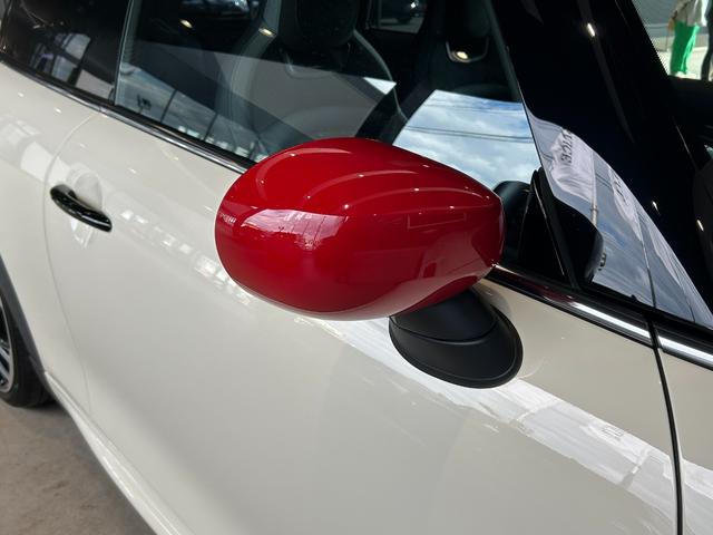 MINI ジョンクーパーワークス ジョンクーパーワークストリム アップルカープレイ搭載・Bluetooth接続・純正バックカメラ・ユニオンジャックテールランプ・レッドルーフ・認定中古車・コンフォートアクセス・AUTOライト・AUTOワイパー(20枚目)