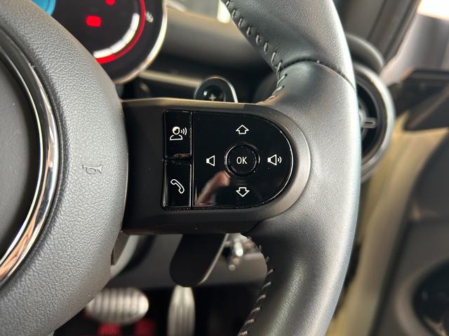 MINI ジョンクーパーワークス ジョンクーパーワークストリム アップルカープレイ搭載・Bluetooth接続・純正バックカメラ・ユニオンジャックテールランプ・レッドルーフ・認定中古車・コンフォートアクセス・AUTOライト・AUTOワイパー(33枚目)