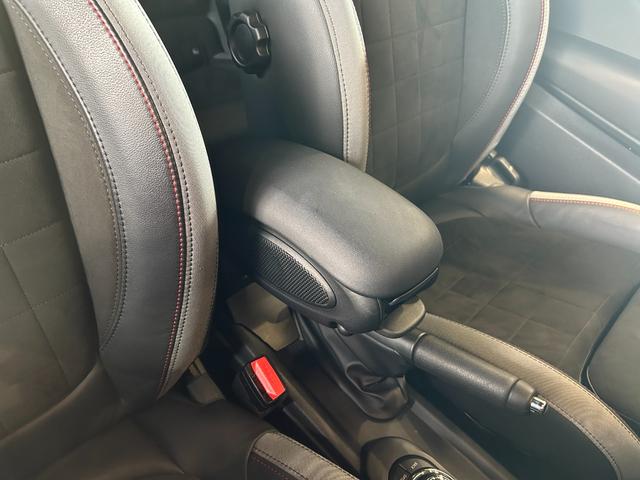 MINI ジョンクーパーワークス ジョンクーパーワークストリム アップルカープレイ搭載・Bluetooth接続・純正バックカメラ・ユニオンジャックテールランプ・レッドルーフ・認定中古車・コンフォートアクセス・AUTOライト・AUTOワイパー(43枚目)