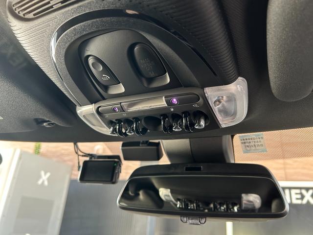 MINI ジョンクーパーワークス ジョンクーパーワークストリム アップルカープレイ搭載・Bluetooth接続・純正バックカメラ・ユニオンジャックテールランプ・レッドルーフ・認定中古車・コンフォートアクセス・AUTOライト・AUTOワイパー(47枚目)