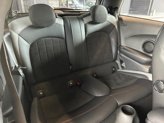 MINI ジョンクーパーワークス ジョンクーパーワークストリム アップルカープレイ搭載・Bluetooth接続・純正バックカメラ・ユニオンジャックテールランプ・レッドルーフ・認定中古車・コンフォートアクセス・AUTOライト・AUTOワイパー(52枚目)