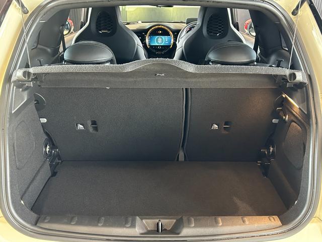 MINI ジョンクーパーワークス ジョンクーパーワークストリム アップルカープレイ搭載・Bluetooth接続・純正バックカメラ・ユニオンジャックテールランプ・レッドルーフ・認定中古車・コンフォートアクセス・AUTOライト・AUTOワイパー(61枚目)