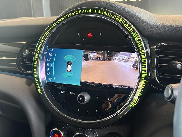 ＭＩＮＩ クーパー　ファーストパッケージ　クラシック・トリム　認定中古車／純正バックカメラ／アンビエントライト／ユニオンジャックテールライト／ＬＥＤオートヘッドライト／Ｂｌｕｅｔｏｏｔｈ／ＡｐｐｌｅＣａｒＰｌａｙ／ＥＴＣ／ホワイトルーフ（37枚目）