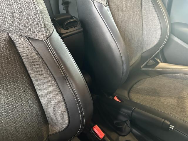 ＭＩＮＩ クーパー　ファーストパッケージ　クラシック・トリム　認定中古車／純正バックカメラ／アンビエントライト／ユニオンジャックテールライト／ＬＥＤオートヘッドライト／Ｂｌｕｅｔｏｏｔｈ／ＡｐｐｌｅＣａｒＰｌａｙ／ＥＴＣ／ホワイトルーフ（43枚目）