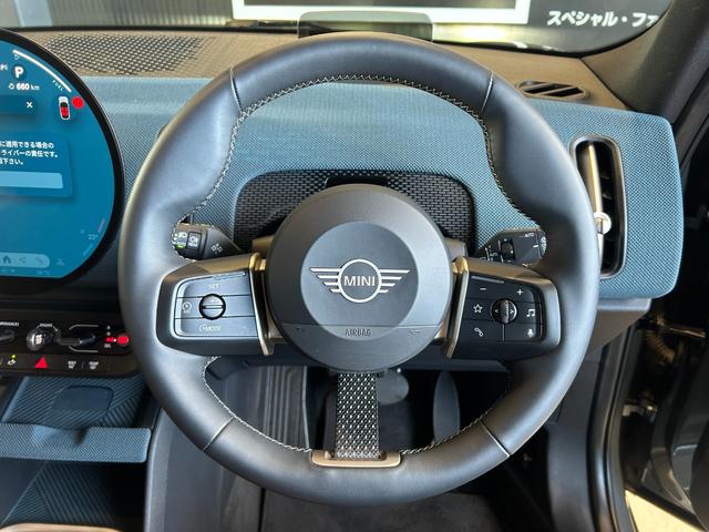 ＭＩＮＩ カントリーマンＳオール４　フェイバリット・トリム　認定中古車／Ｎｅｗモデル／ＡｏｏｌｅＣａｒＰｌａｙ／ＡｎｄｒｏｉｄＡｕｔｏ／Ｂｌｕｅｔｏｏｔｈ／電動シート／アンビエントライト／純正バックカメラ／シートヒーター／ヘッドアップディスプレイ（29枚目）