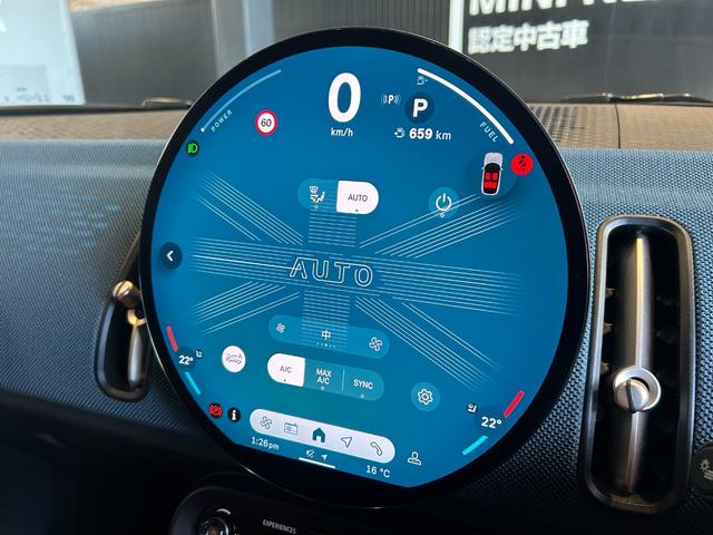 ＭＩＮＩ カントリーマンＳオール４　フェイバリット・トリム　認定中古車／Ｎｅｗモデル／ＡｏｏｌｅＣａｒＰｌａｙ／ＡｎｄｒｏｉｄＡｕｔｏ／Ｂｌｕｅｔｏｏｔｈ／電動シート／アンビエントライト／純正バックカメラ／シートヒーター／ヘッドアップディスプレイ（37枚目）