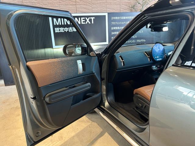 ＭＩＮＩ カントリーマンＳオール４　フェイバリット・トリム　認定中古車／Ｎｅｗモデル／ＡｏｏｌｅＣａｒＰｌａｙ／ＡｎｄｒｏｉｄＡｕｔｏ／Ｂｌｕｅｔｏｏｔｈ／電動シート／アンビエントライト／純正バックカメラ／シートヒーター／ヘッドアップディスプレイ（49枚目）