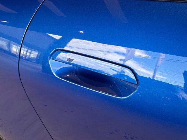 MINI クーパーSE フェイバリット・トリム 認定中古車/元試乗車/Newモデル/電気自動車/Bluetooth/AppleCarPlay/AndroidAuto/シートヒーター/全周囲カメラ/アンビエントライト/衝突軽減ブレーキ(18枚目)