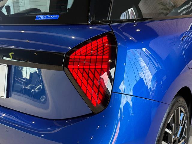 MINI クーパーSE フェイバリット・トリム 認定中古車/元試乗車/Newモデル/電気自動車/Bluetooth/AppleCarPlay/AndroidAuto/シートヒーター/全周囲カメラ/アンビエントライト/衝突軽減ブレーキ(20枚目)