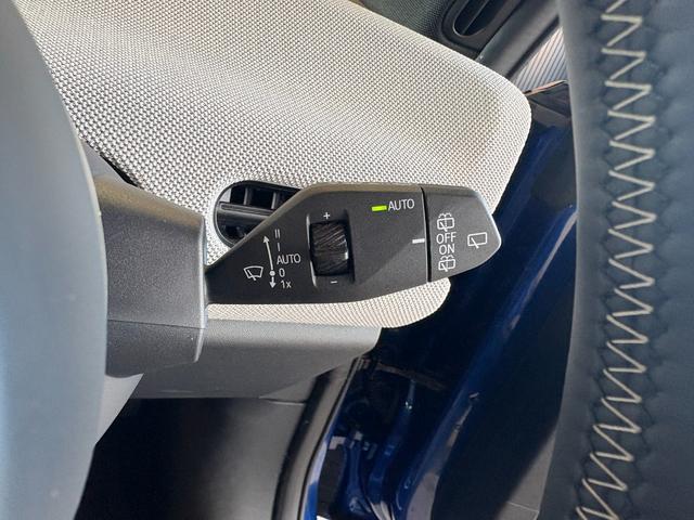 MINI クーパーSE フェイバリット・トリム 認定中古車/元試乗車/Newモデル/電気自動車/Bluetooth/AppleCarPlay/AndroidAuto/シートヒーター/全周囲カメラ/アンビエントライト/衝突軽減ブレーキ(32枚目)