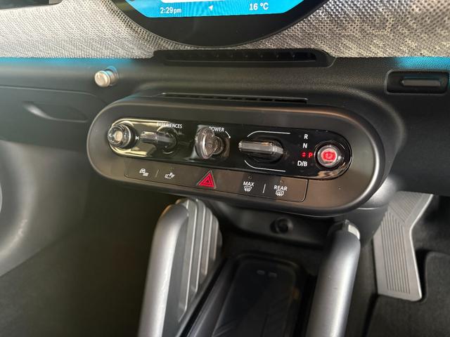 MINI クーパーSE フェイバリット・トリム 認定中古車/元試乗車/Newモデル/電気自動車/Bluetooth/AppleCarPlay/AndroidAuto/シートヒーター/全周囲カメラ/アンビエントライト/衝突軽減ブレーキ(37枚目)