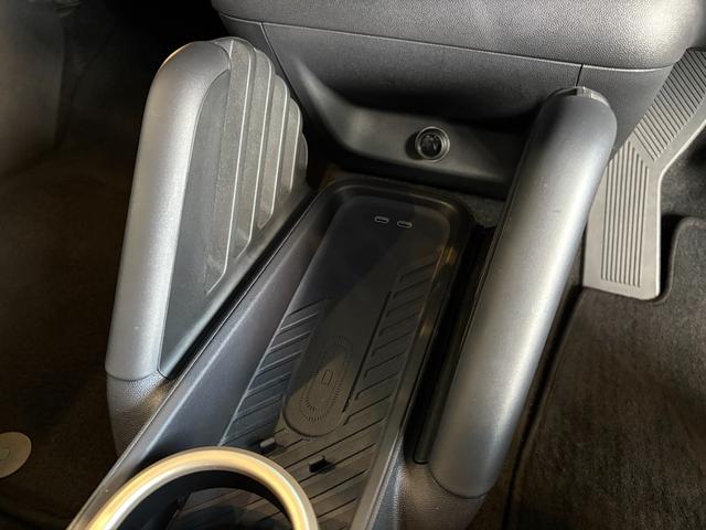 MINI クーパーSE フェイバリット・トリム 認定中古車/元試乗車/Newモデル/電気自動車/Bluetooth/AppleCarPlay/AndroidAuto/シートヒーター/全周囲カメラ/アンビエントライト/衝突軽減ブレーキ(38枚目)