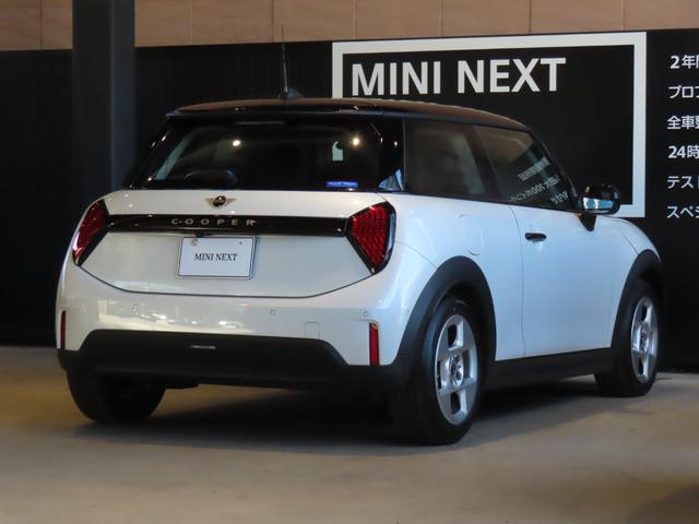 MINI クーパーC クラシック・トリム 認定中古車/純正ナビ/AppleCarPlay/AndroidAuto/LEDライト/純正バックカメラ/ETC2.0/純正ナビゲーションシステム/前後センサー/アダプティブクルーズコントロール(16枚目)