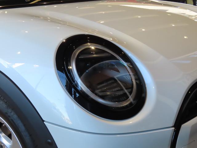 MINI クーパーC クラシック・トリム 認定中古車/純正ナビ/AppleCarPlay/AndroidAuto/LEDライト/純正バックカメラ/ETC2.0/純正ナビゲーションシステム/前後センサー/アダプティブクルーズコントロール(17枚目)